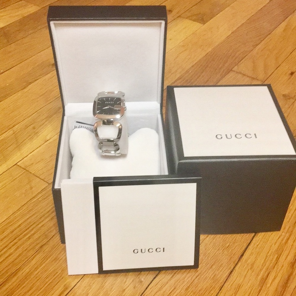 Gucci Quarters Watch in silver tone - Picture 4 of 6